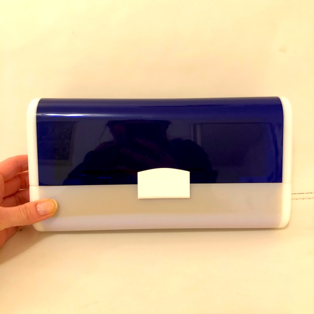 Urania gazelli plexiglass blue white clutch bag